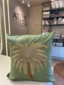 ALMOFADA BORDADA