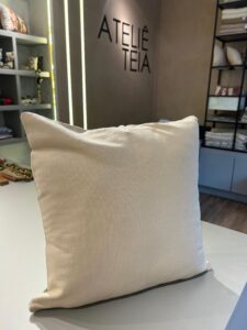 ALMOFADA LISA - BEGE