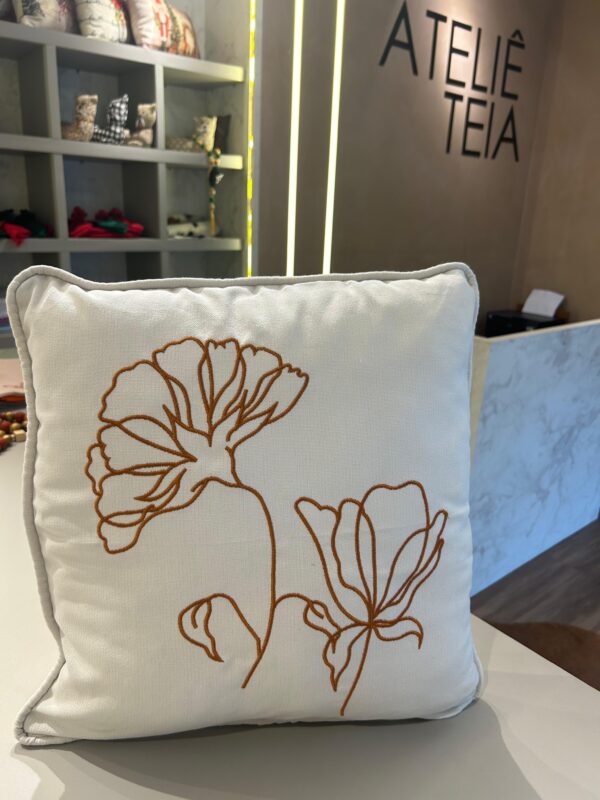 7d7b5352-9033-4b2a-9614-0e71f4205930