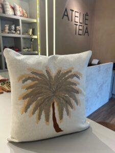 ALMOFADA BORDADA - FAZEMOS PERSONALIZADA