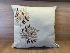 ALMOFADA BORDADA - FAZEMOS PERSONALIZADA