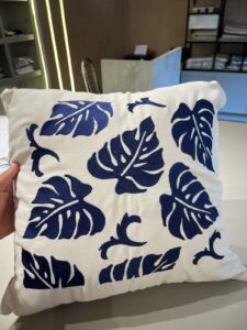 ALMOFADA BORDADA - FAZEMOS PERSONALIZADA